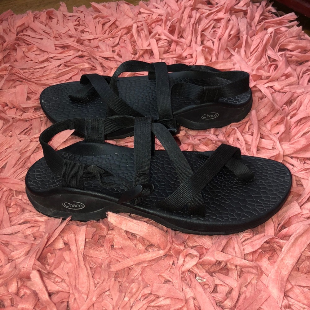 Men’s size 13 chacos